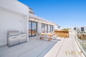 Ático De Lujo Con Jacuzzi En Higuerón West