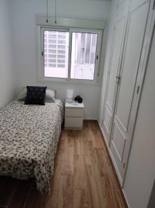 Central & renovated 3-bedroom flat