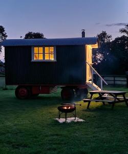 The Delkin Shepherds Huts Castle Combe