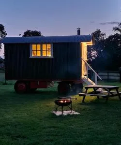 The Delkin Shepherds Huts Castle Combe - Nettleton