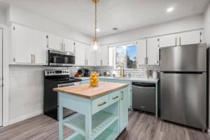 The Heritage Hideaway Sweeping Views Games & More