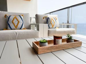 Sunset Waves 3 by United Renters