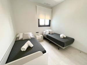 Sunset Waves 3 by United Renters