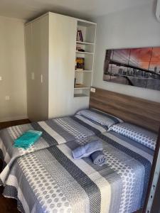 PISO JUNTO PALACIO CONGRESOS Y METRO, CENTRICO CON PISCINA