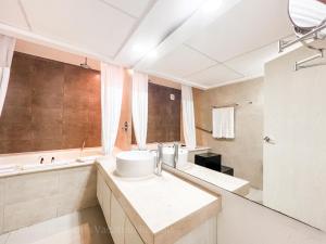 ATA02 PrivatePool- Exclusive Aldea Thai