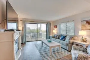 Swim and Relax St Helena Island Gem with Deck! - Oceanmarsh Subdivision