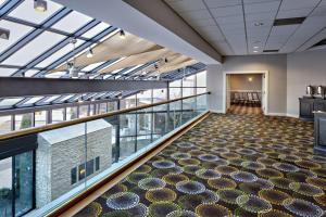 DoubleTree by Hilton Fairfield Hotel & Suites
