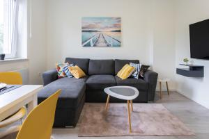 Bright and Modern apartments in City Center 