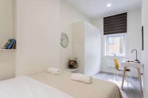 Bright and Modern apartments in City Center