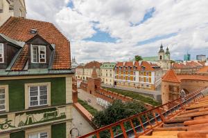 Atmospheric Apartment next to Warsaw Old Town Square by Renters