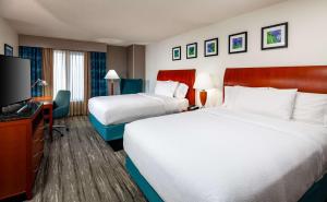 Queen Room with Two Queen Beds room in Hilton Garden Inn Chicago O'Hare Airport