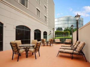 Embassy Suites by Hilton Dallas Near the Galleria