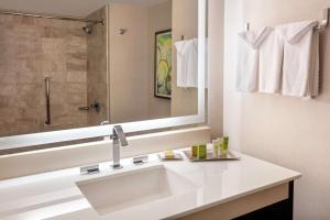 Deluxe Double Room - High Floor room in Hilton Alexandria Old Town