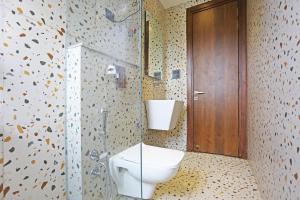 Hotel Preet Inn 05 Mints Walking Distance Nizamuddin Railway Station