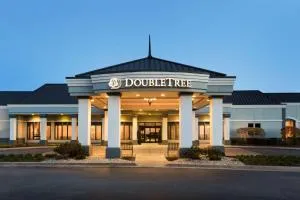 DoubleTree by Hilton Hotel Detroit Novi - 威克瑟姆