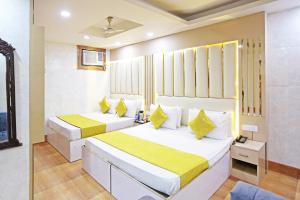 Hotel Preet Palace -5 Mints Walk From Nizamuddin Railway Station
