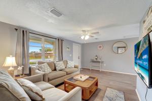 Southland Breezy Dreams - 10 Minutes to beach