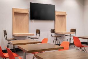 Home2 Suites By Hilton Denver Downtown Convention Center