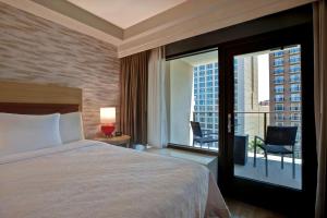 Queen Studio with Balcony and River View - Non-Smoking room in Home2 Suites By Hilton San Antonio Riverwalk