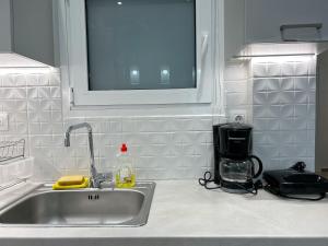 near Acropolis new 2 bedrooms apt in Koukaki