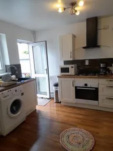 Happy Land Home - 布兰斯福德