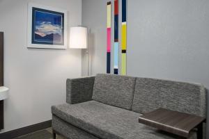 King Room with King Bed - Non-Smoking room in Hampton Inn Alamogordo