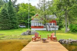 Authentic 1912 Adirondack Lake Camp with Fire Pit - Stratford