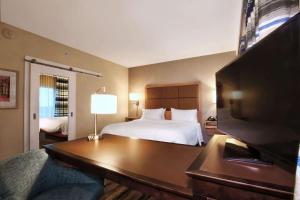 King Studio Suite - Non Smoking room in Hampton Inn & Suites By Hilton Baltimore/Aberdeen Md
