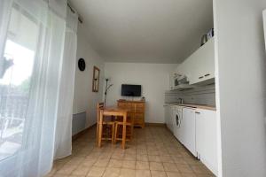 Appartements Apartment with sea view : photos des chambres