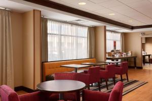 Hampton Inn BostonBraintree