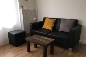 Appartements Le petit Courteline cosy 2 pers balcon La Doua : photos des chambres