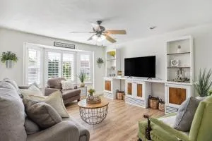 Charming Utah Getaway with Fire Pit and Furnished Deck - 西乔丹