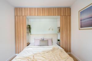 Candy Land Downtown Apartment