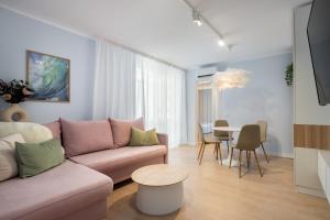 Candy Land Downtown Apartment