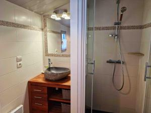 Villas Les pieds dans l'eau :KER ANNE (chez ANNE) : photos des chambres