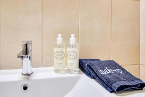 Renovated Oasis Ocean View 1BD Wi-Fi Beach 3 min