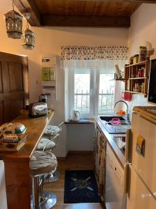 Maisons de vacances BASIA, Lourdes - centre , quartier historique Sanctuaires a 7 min a pied : photos des chambres