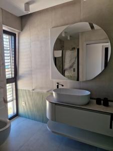 Family-friendly apartments with swimming pool Sveti Filip i Jakov, Biograd - 21627