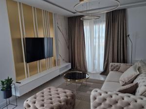 Family-friendly apartments with swimming pool Sveti Filip i Jakov, Biograd - 21627