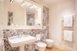 Cinque Rooms