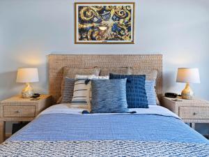 CapelHelm by ReadyStay