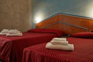 Double Room with Extra Bed room in Hotel Lido