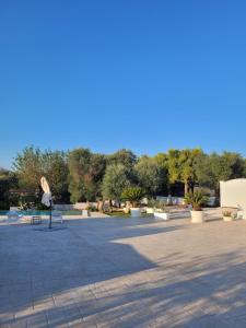Trullo il Gelso with Private Salt Water Infinity Pool and Jacuzzi inside