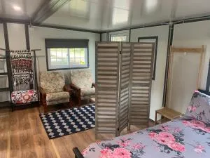 Blue Sapphire Motor Inn - 因弗雷尔