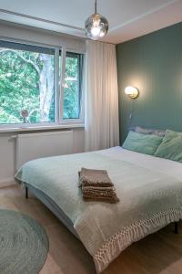 Apartament Fala Cozy Design Metro SGH Klub Stodoła Parking Park View Very Fast Wifi