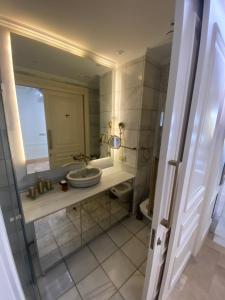 AB Residences-Cihangir Luxury Diamond Apartment