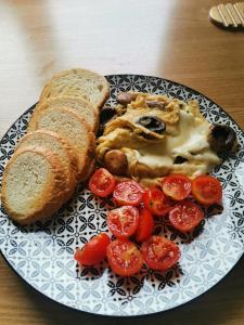 Modern Room With A Great Sunrise - close to the center -