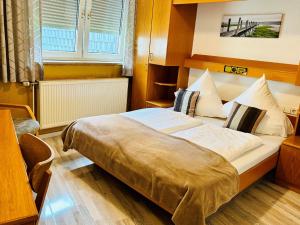 Standard Double Room room in Adler Hotel Garni
