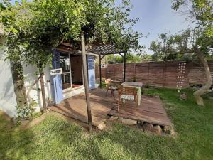 Alai, Exótico bungalow en la playa