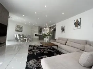 Top Villa - 奥朗日